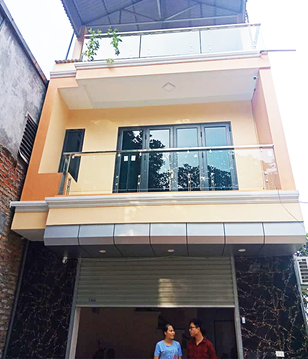 ban-cong-kinh-dep-002