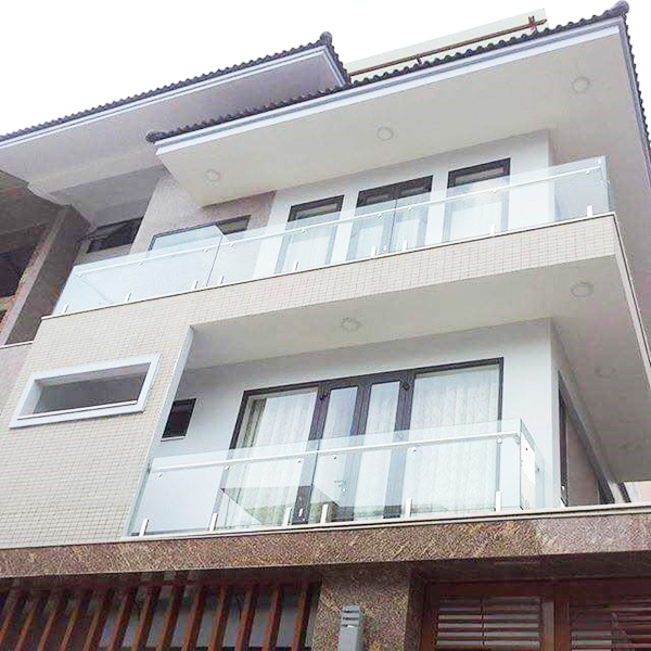 ban-cong-kinh-gia-re-002