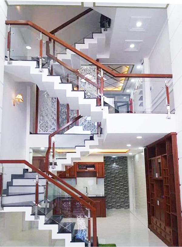 cau-thang-kinh-sinhphucdesign-446