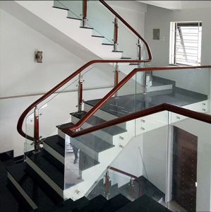 Cầu thang kính trụ cao và bắt Pad CT026