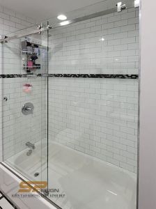 Vách kính cường lực phòng tắm mở trượt VKT020