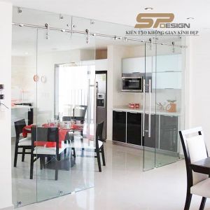 Cửa kính cường lực mở trượt đẹp CK028