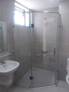 Vách kính phòng tắm đẹp