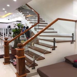 Cầu thang kính đẹp CT081