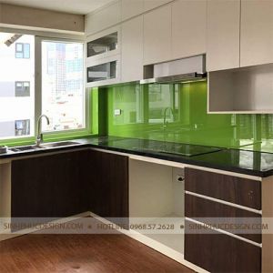 Kính màu ốp bếp đẹp KB010