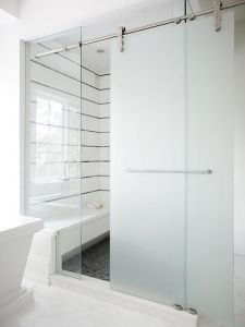 Phòng tắm kính cửa mở trượt VKT012